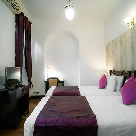 Praya Palazzo (Adults Only) Hotel Bangkok Exterior photo