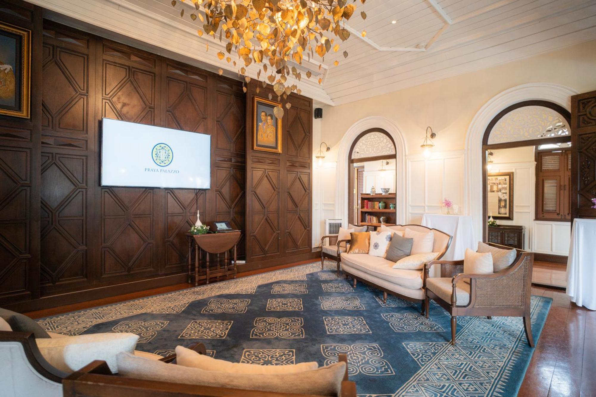 Praya Palazzo (Adults Only) Hotel Bangkok Exterior photo