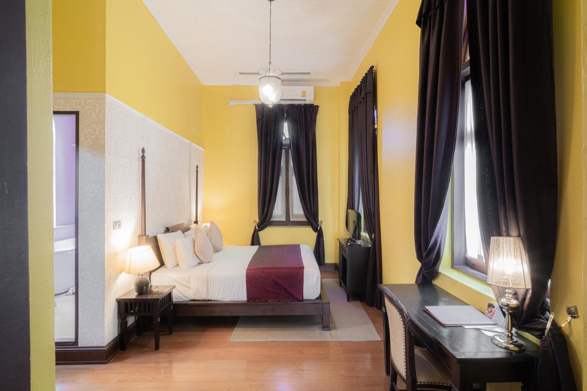 Praya Palazzo (Adults Only) Hotel Bangkok Exterior photo