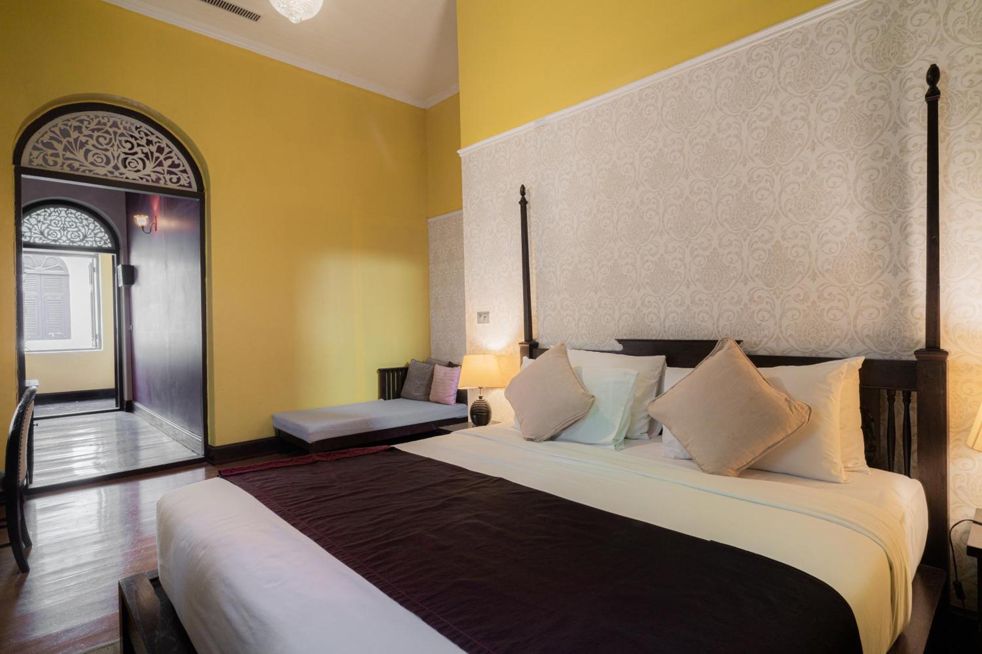 Praya Palazzo (Adults Only) Hotel Bangkok Exterior photo
