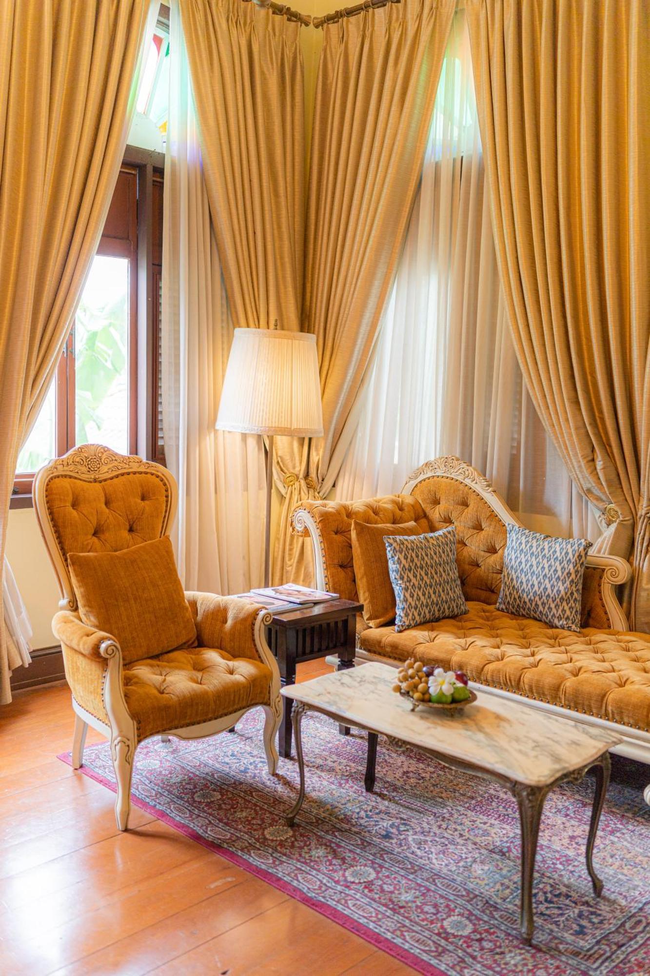 Praya Palazzo (Adults Only) Hotel Bangkok Exterior photo