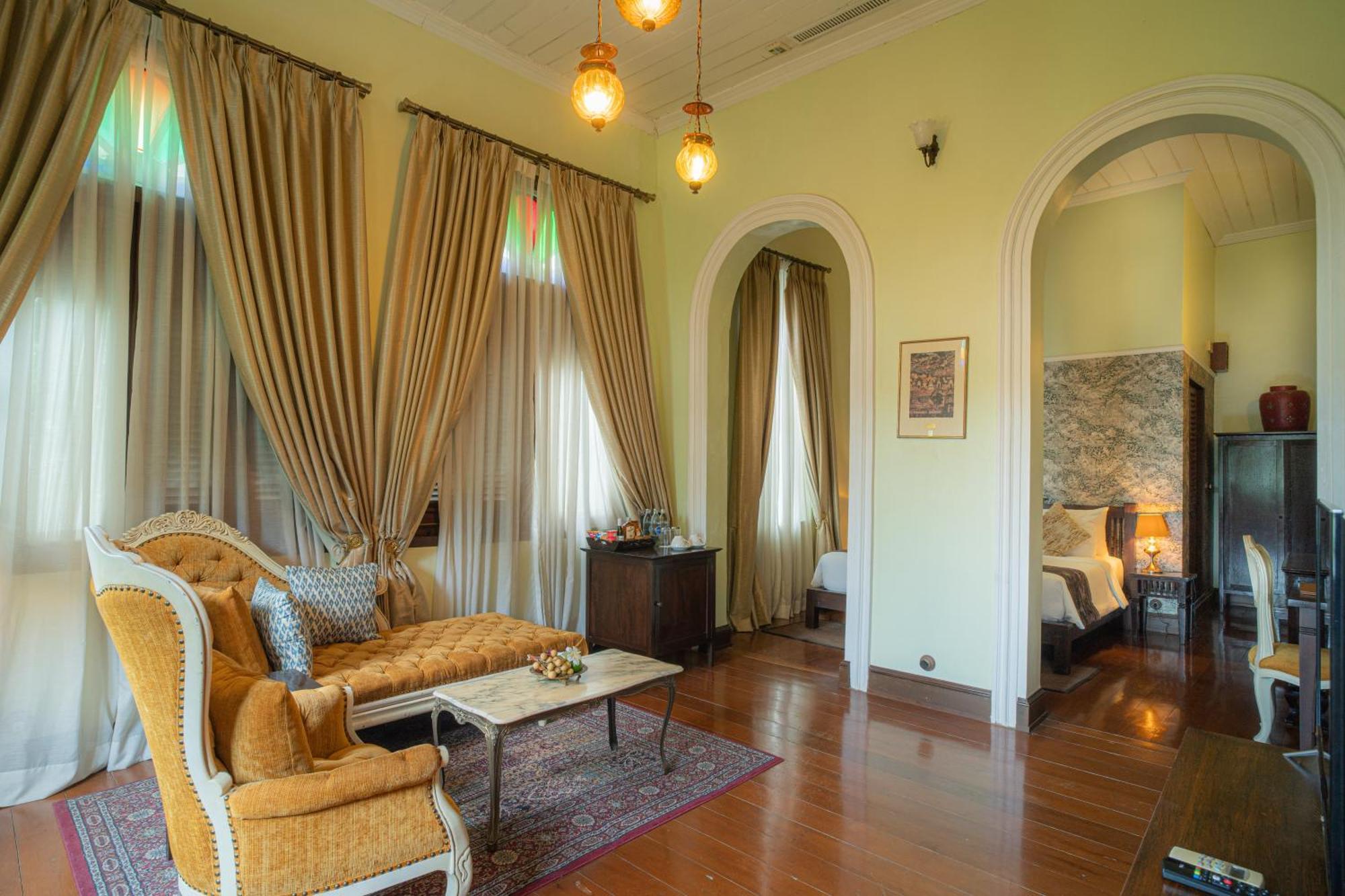 Praya Palazzo (Adults Only) Hotel Bangkok Exterior photo